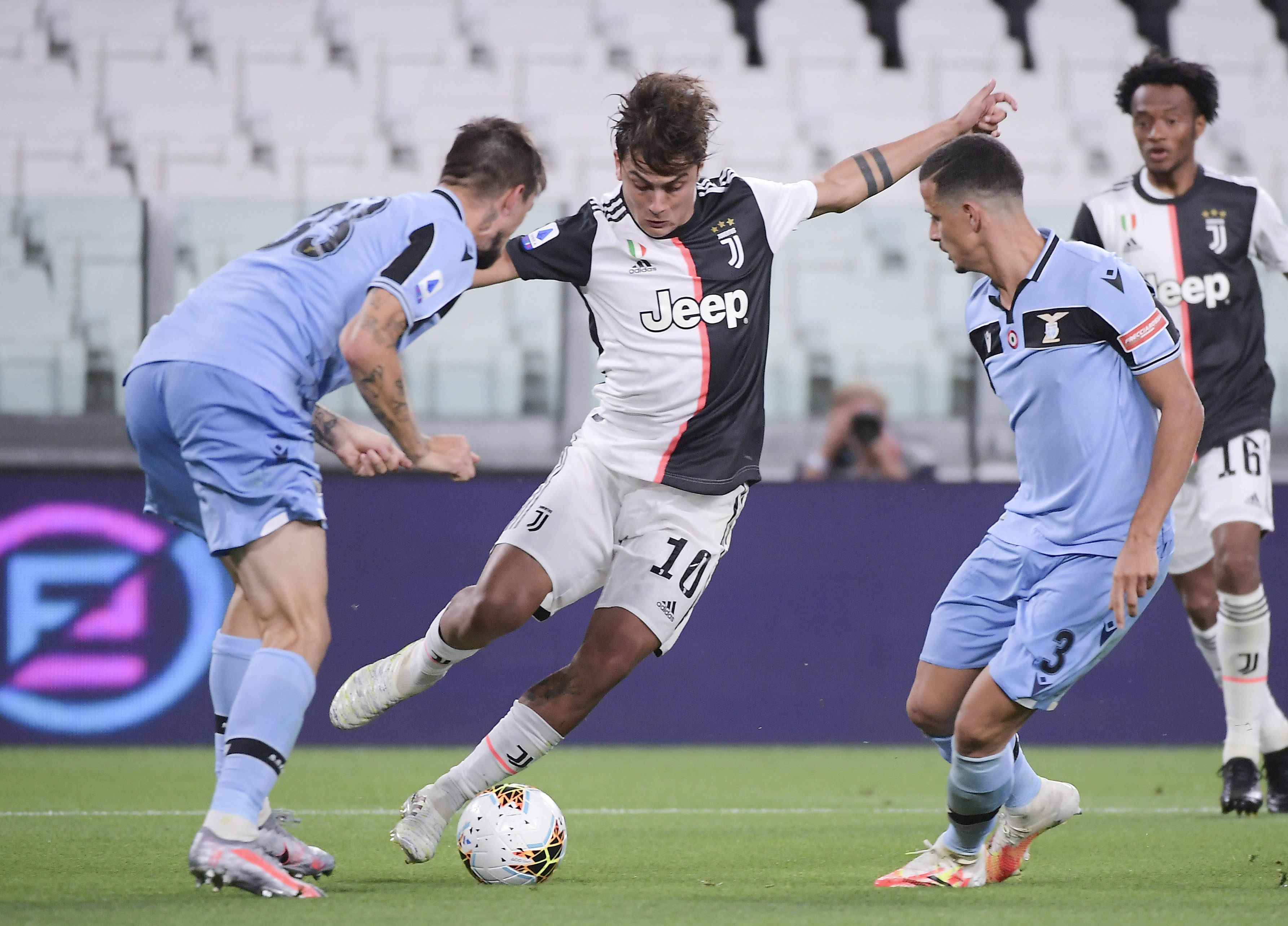 的三点配色 的三点配色