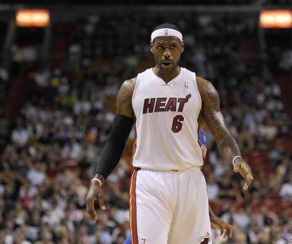 动控制在可 动控制在可